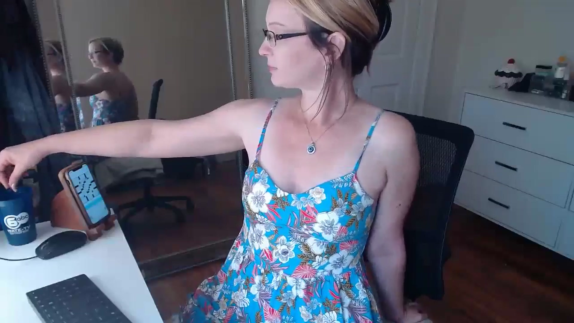 Gallery image thumbnail from TheFuckFairy's myfreecams stream on, 04/22/2026, 14:54 image 14 of 20