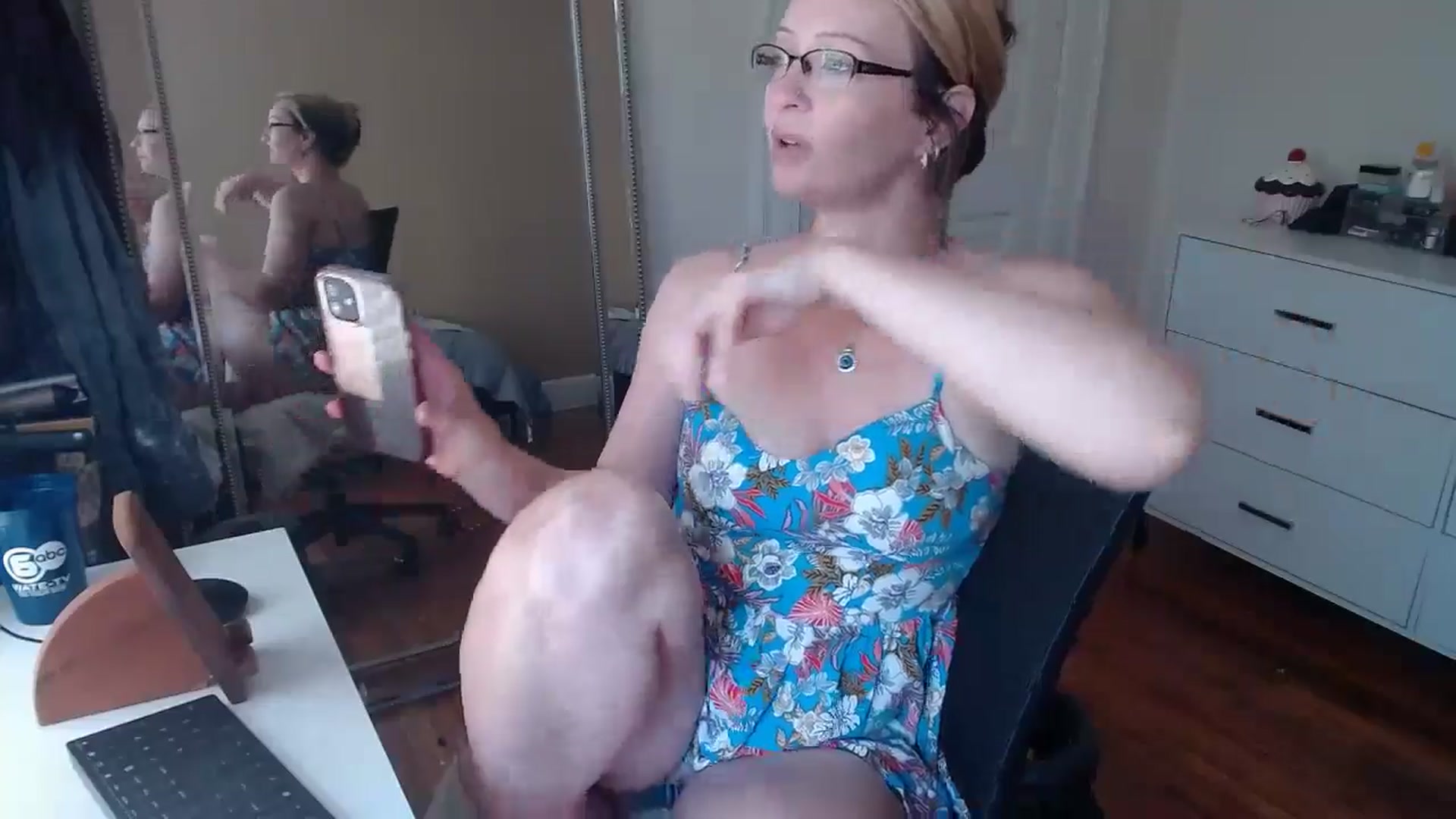 Gallery image thumbnail from TheFuckFairy's myfreecams stream on, 04/22/2026, 14:54 image 4 of 20