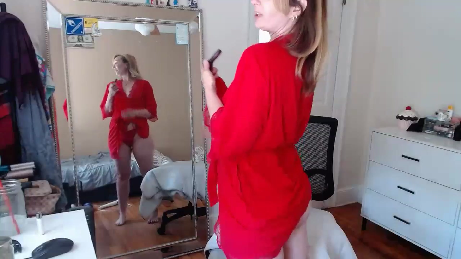 Gallery image thumbnail from TheFuckFairy's myfreecams stream on, 04/30/2026, 16:52 image 3 of 20