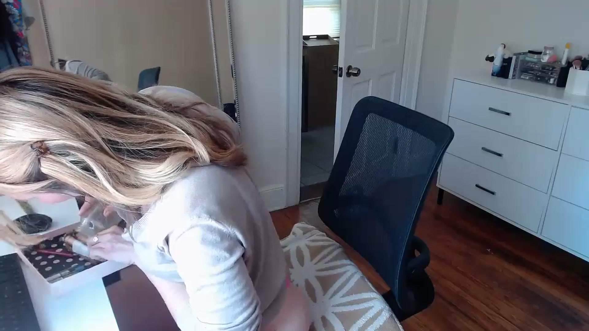 Gallery image thumbnail from TheFuckFairy's myfreecams stream on, 05/10/2026, 15:39 image 12 of 20
