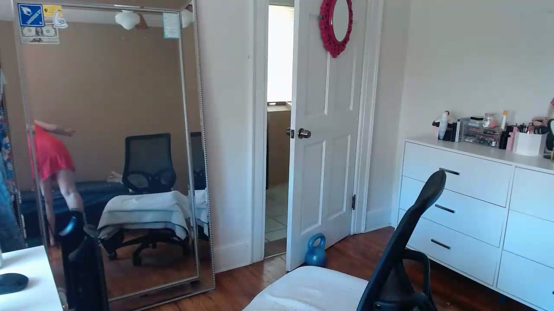 Gallery image thumbnail from TheFuckFairy's myfreecams stream on, 05/14/2026, 17:28 image 4 of 20
