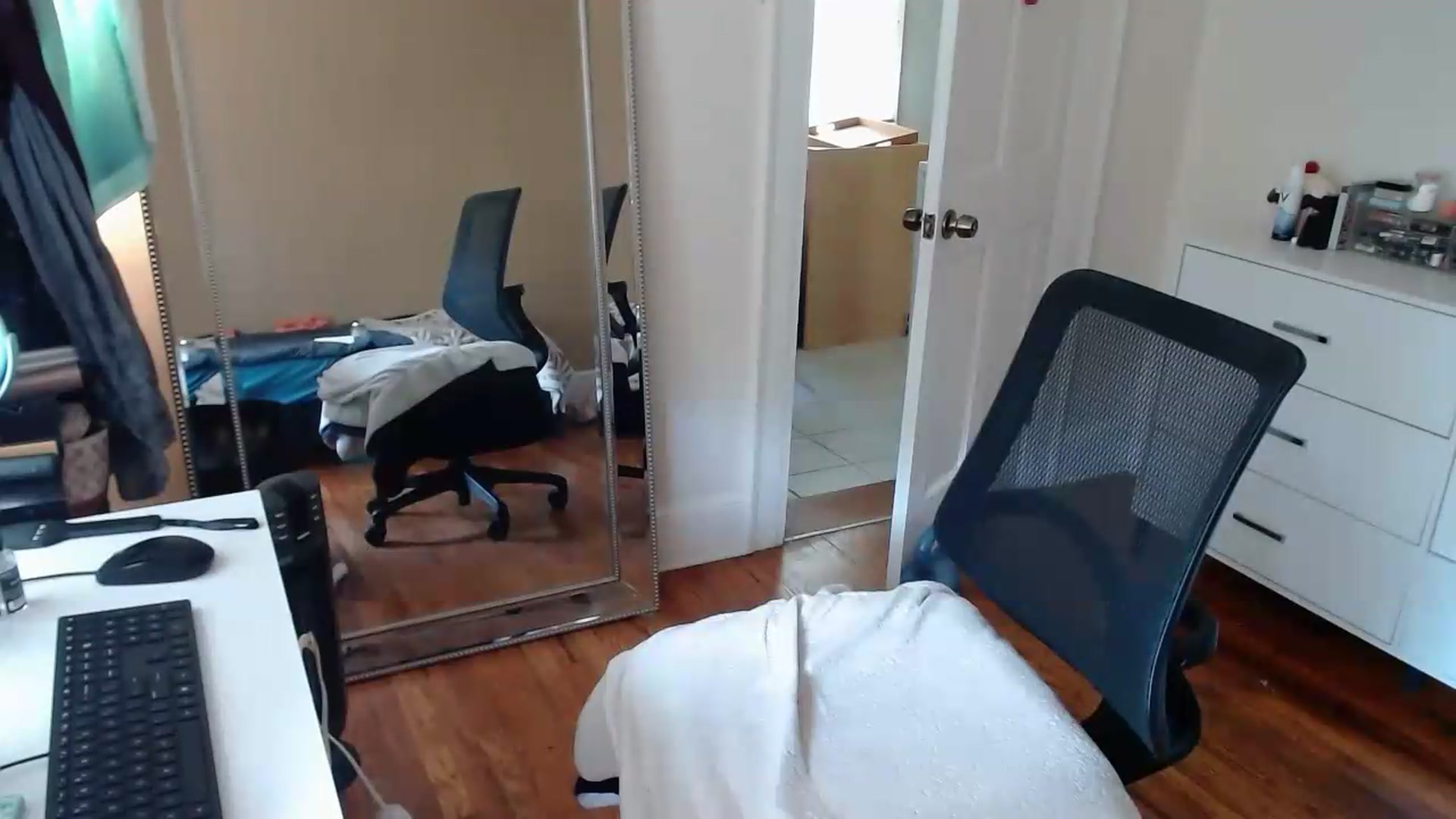 Gallery image thumbnail from TheFuckFairy's myfreecams stream on, 05/31/2026, 17:33 image 13 of 20