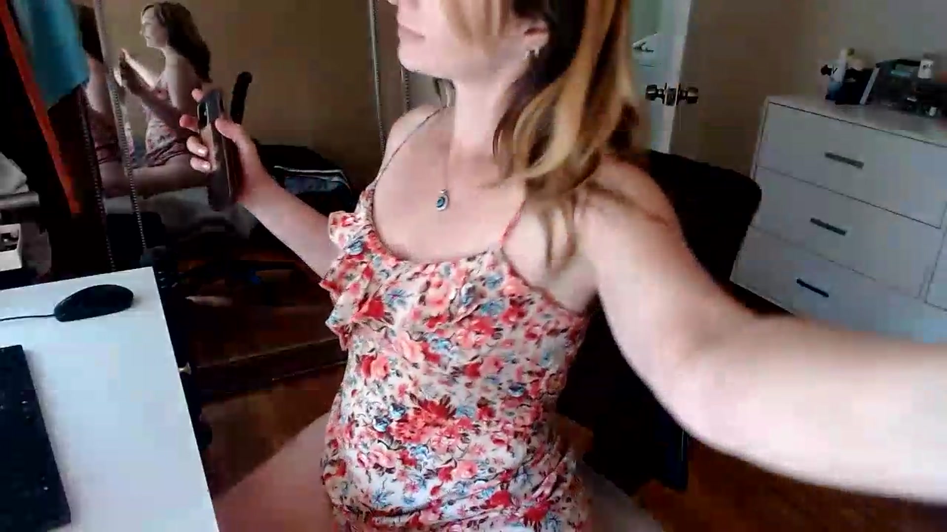 Gallery image thumbnail from TheFuckFairy's myfreecams stream on, 06/15/2026, 16:36 image 18 of 20