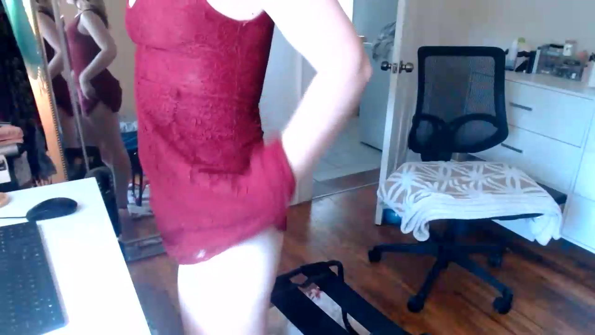 Gallery image thumbnail from TheFuckFairy's myfreecams stream on, 06/21/2026, 16:16 image 17 of 20