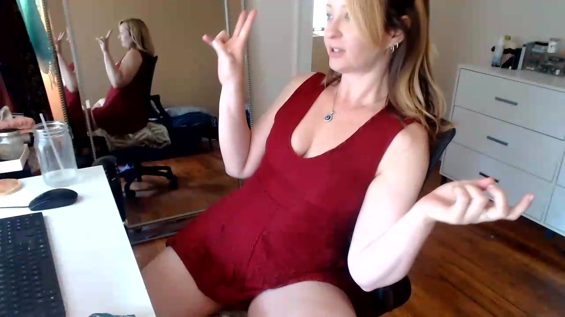 Gallery image thumbnail from TheFuckFairy's myfreecams stream on, 06/21/2026, 17:37 image 12 of 20