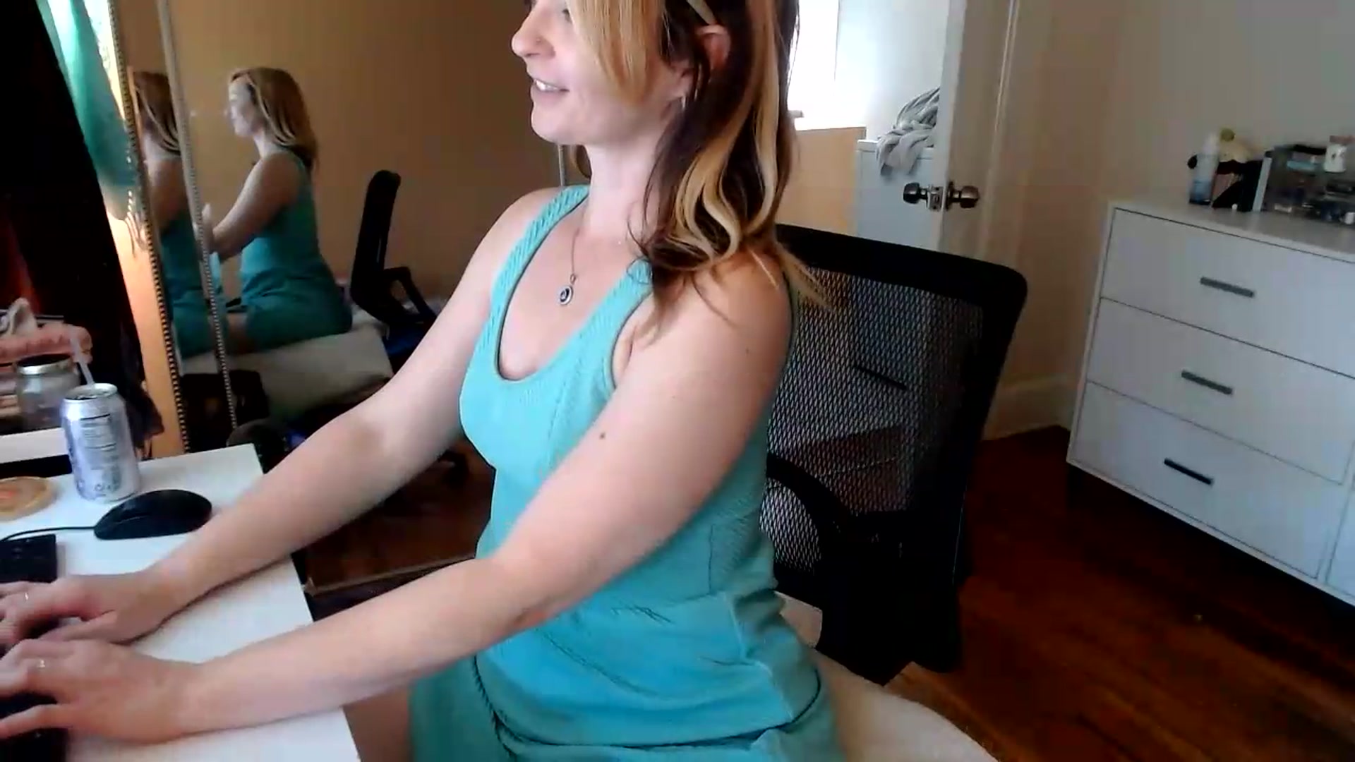 Gallery image thumbnail from TheFuckFairy's myfreecams stream on, 06/21/2026, 19:05 image 17 of 20