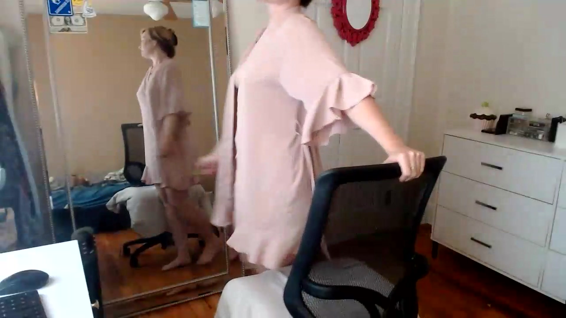 Gallery image thumbnail from TheFuckFairy's myfreecams stream on, 06/26/2026, 16:13 image 12 of 20