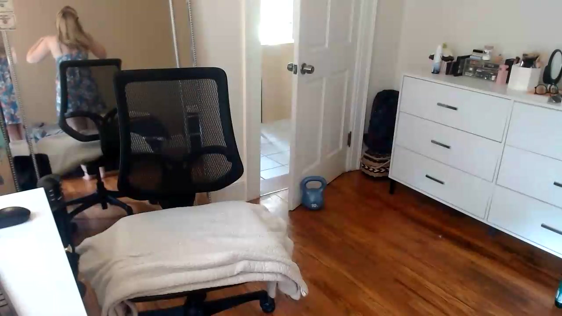 Gallery image thumbnail from TheFuckFairy's myfreecams stream on, 06/28/2026, 18:00 image 16 of 20
