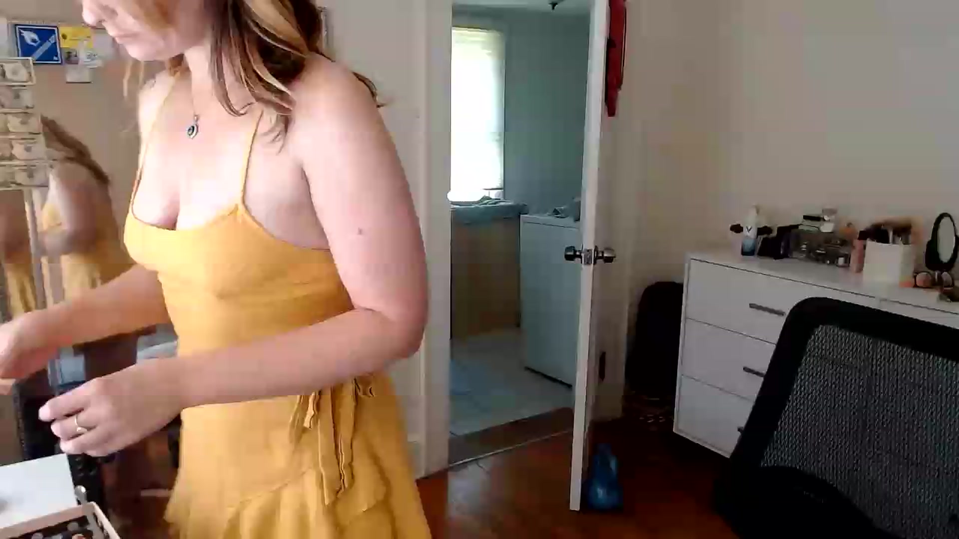 Gallery image thumbnail from TheFuckFairy's myfreecams stream on, 06/29/2026, 17:25 image 4 of 20