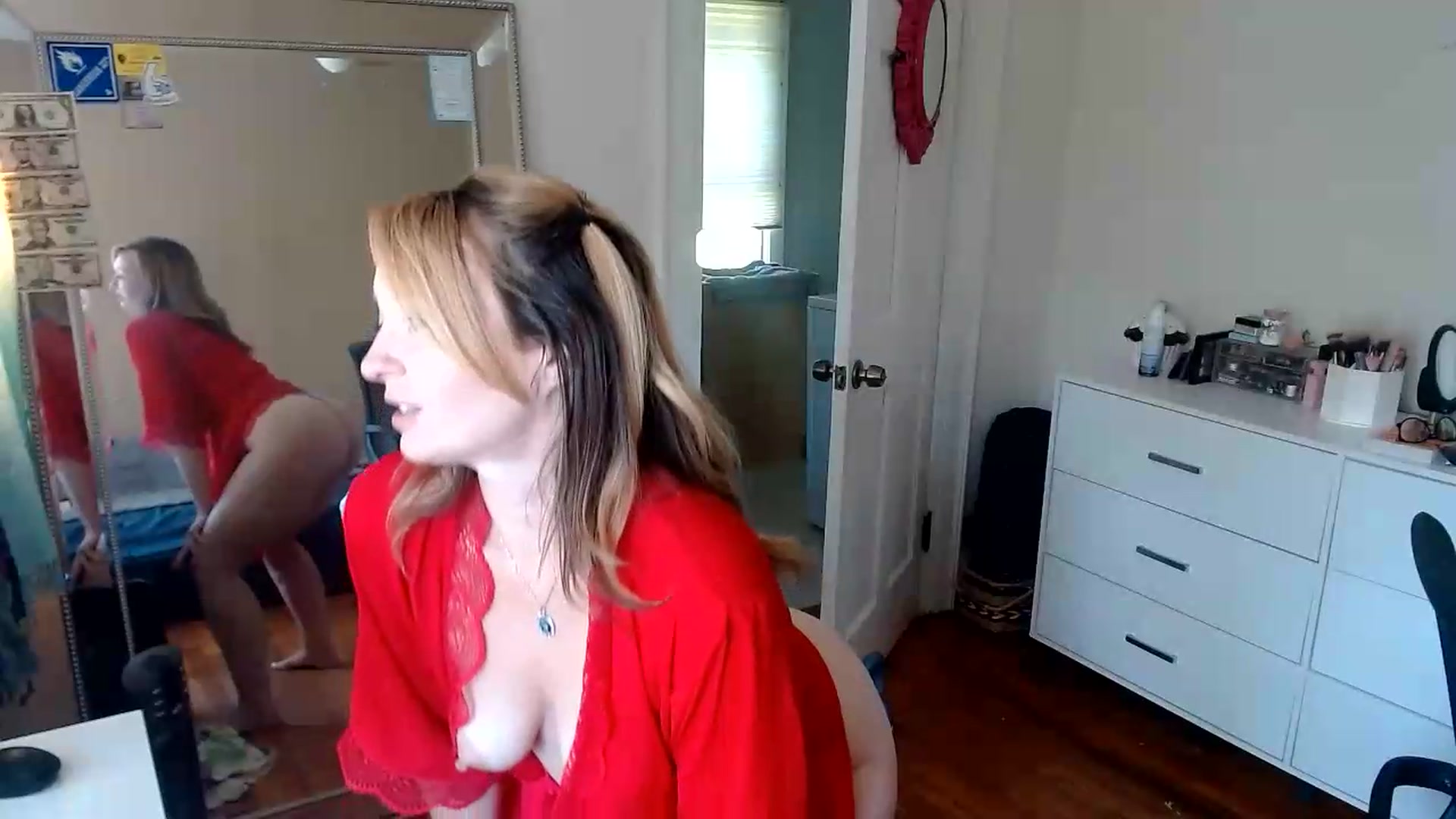Gallery image thumbnail from TheFuckFairy's myfreecams stream on, 06/30/2026, 16:27 image 6 of 20