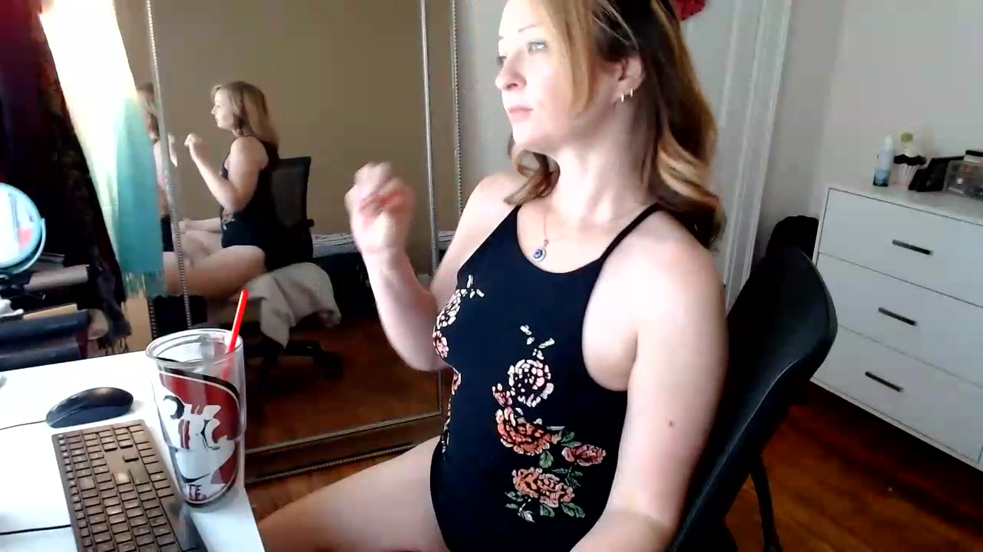 Gallery image thumbnail from TheFuckFairy's myfreecams stream on, 07/05/2026, 16:17 image 2 of 20