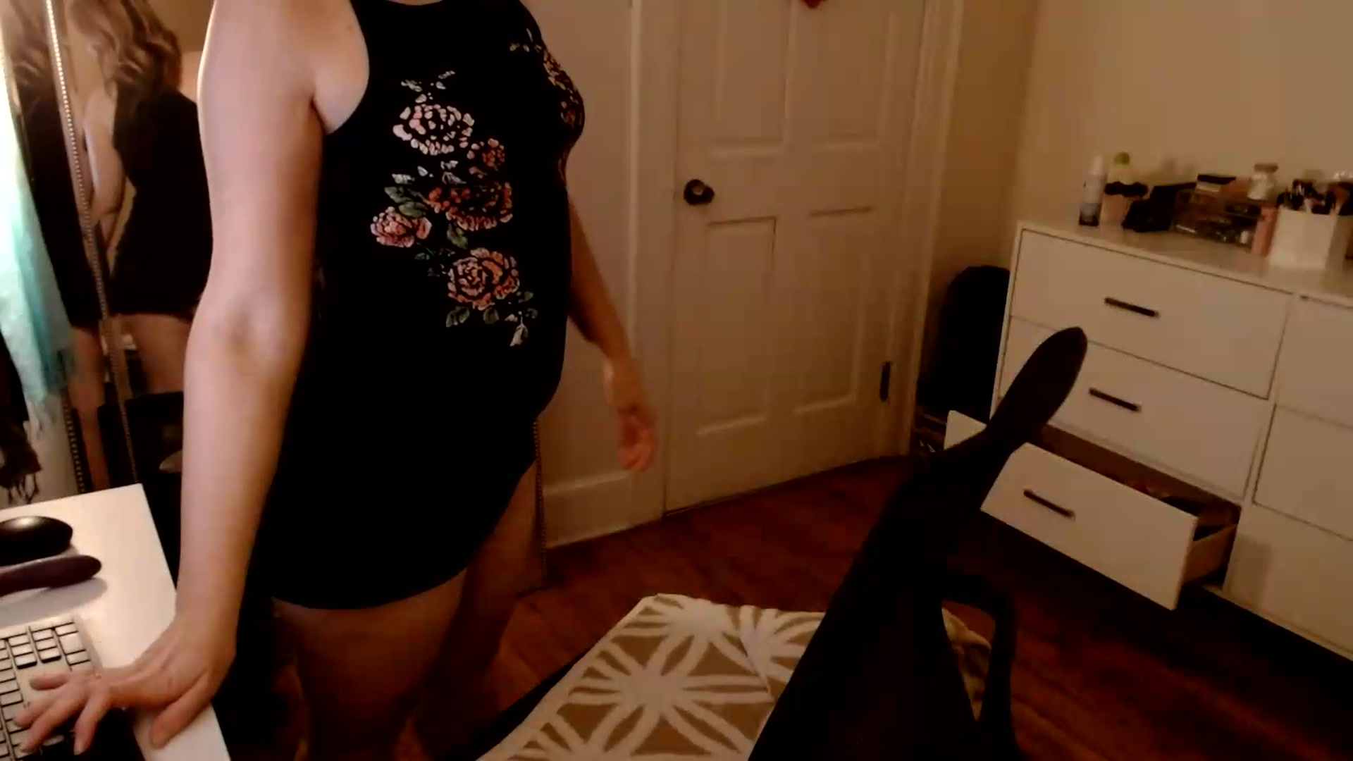 Gallery image thumbnail from TheFuckFairy's myfreecams stream on, 07/06/2026, 06:31 image 18 of 20