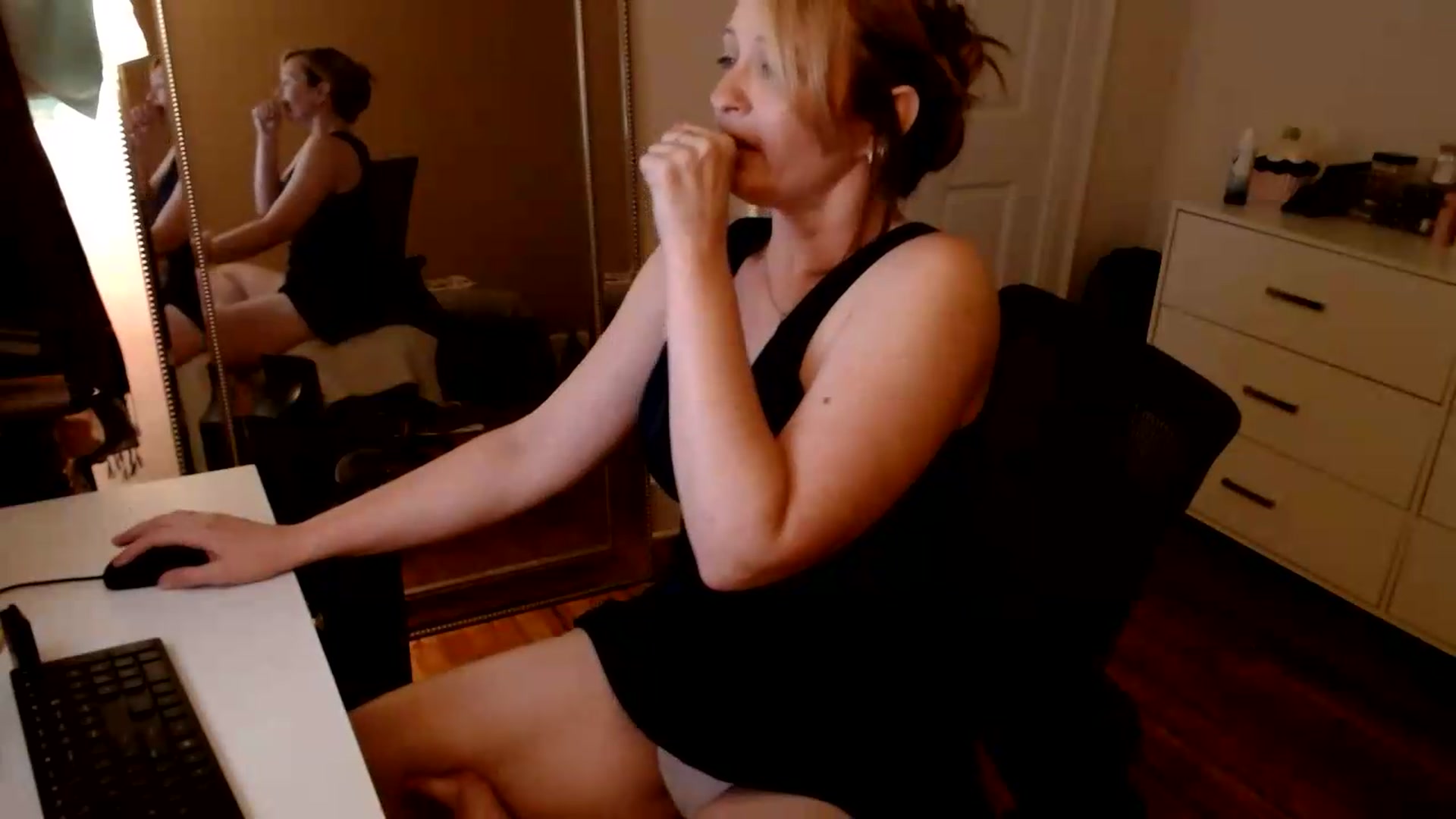 Gallery image thumbnail from TheFuckFairy's myfreecams stream on, 07/08/2026, 05:49 image 2 of 20