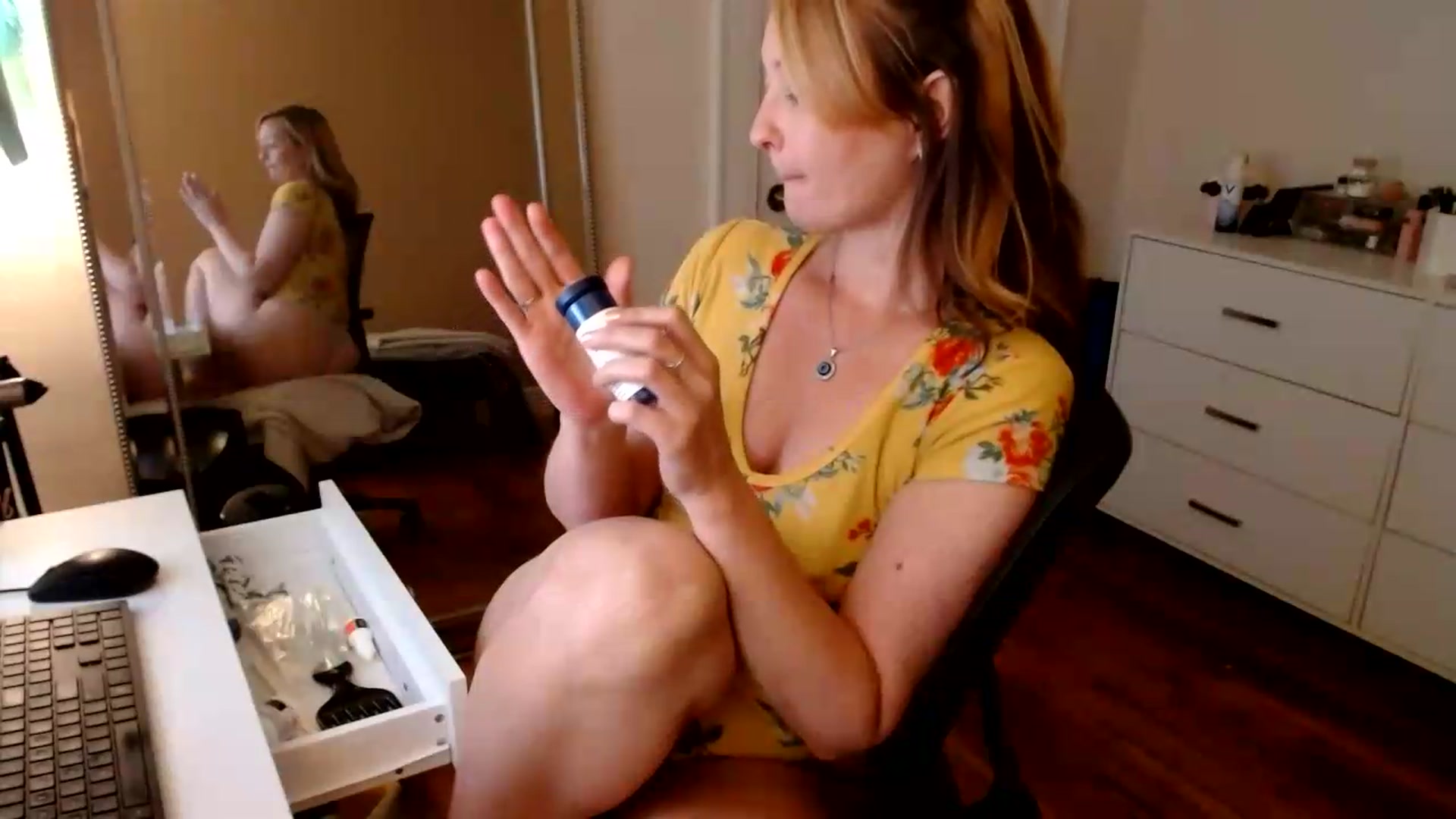 Gallery image thumbnail from TheFuckFairy's myfreecams stream on, 07/22/2026, 15:46 image 8 of 20