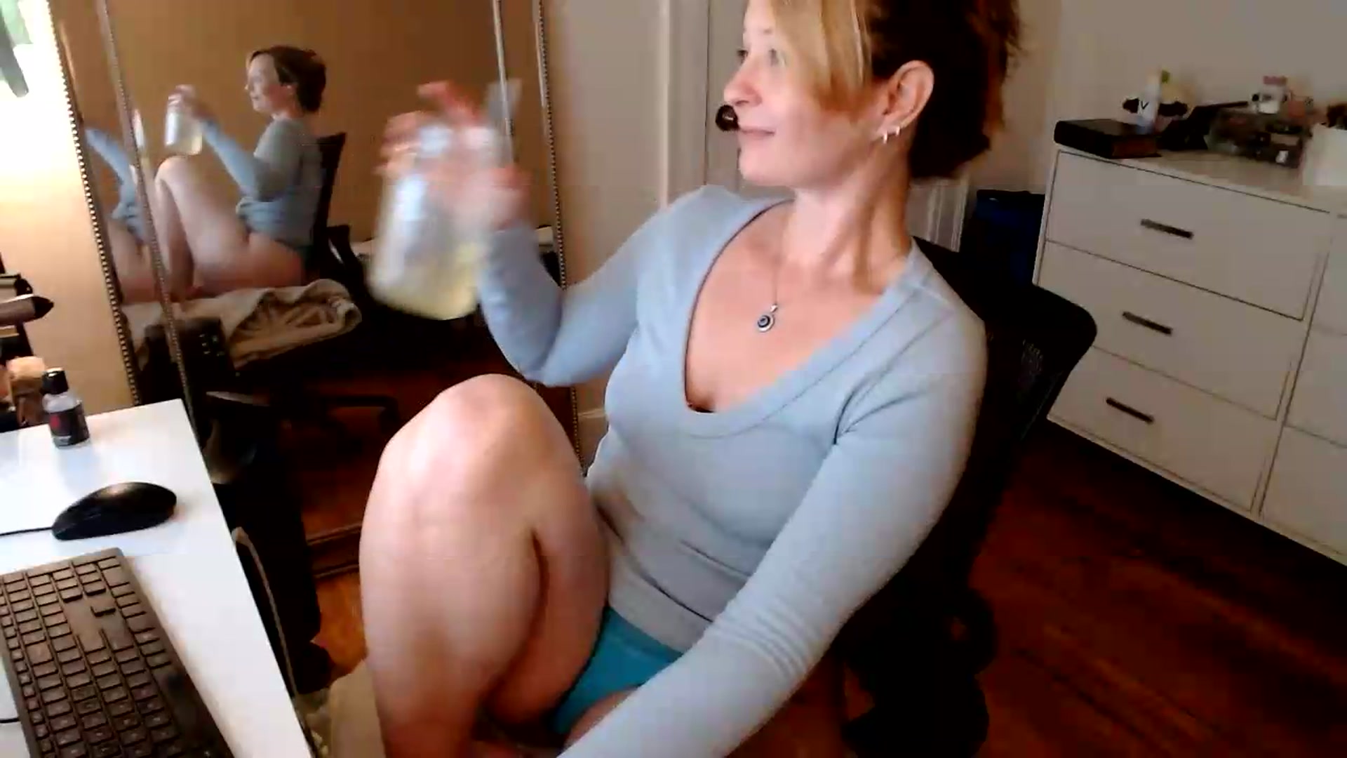 Gallery image thumbnail from TheFuckFairy's myfreecams stream on, 07/23/2026, 16:04 image 17 of 20