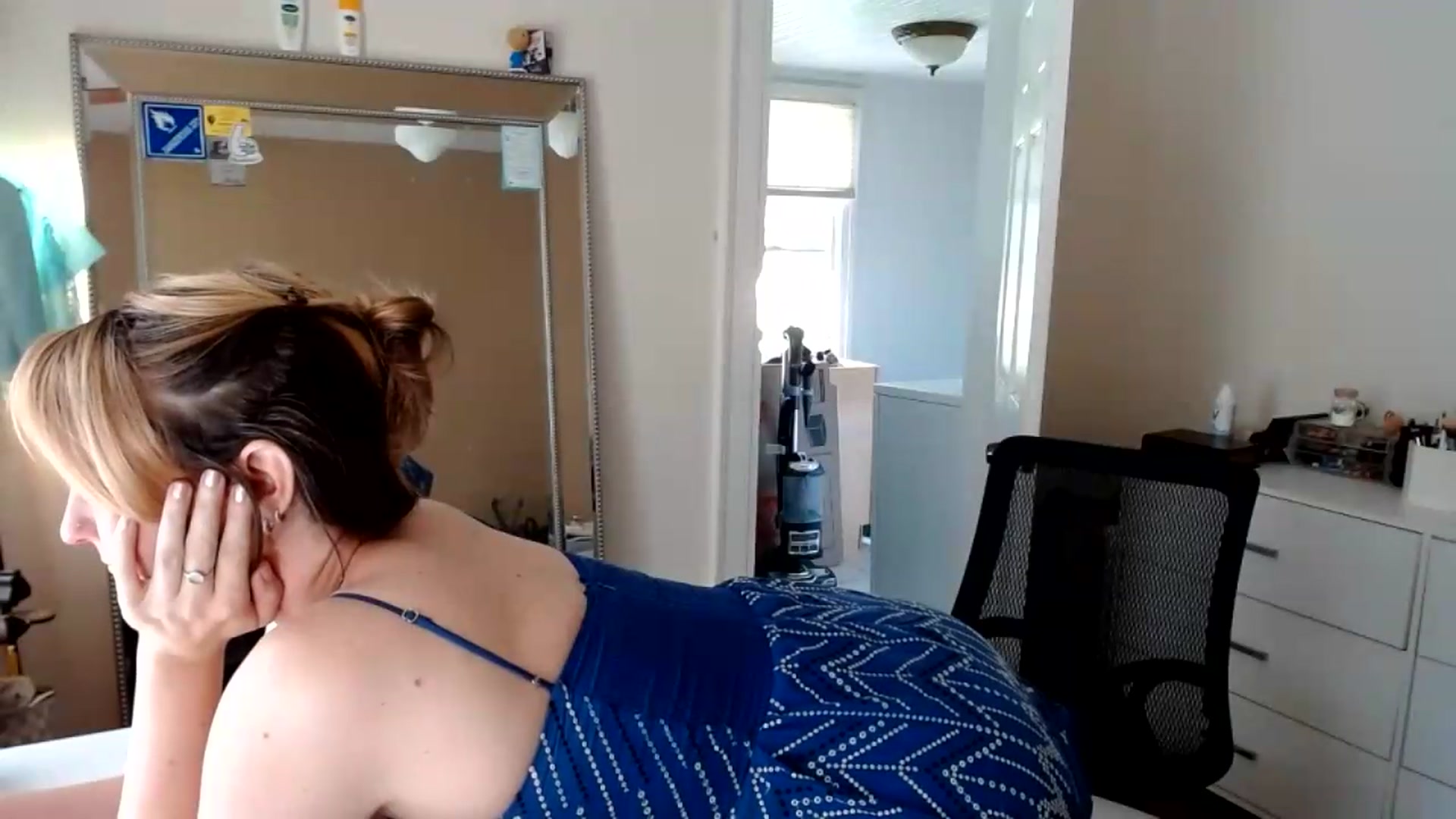 Gallery image thumbnail from TheFuckFairy's myfreecams stream on, 07/28/2026, 17:02 image 15 of 20