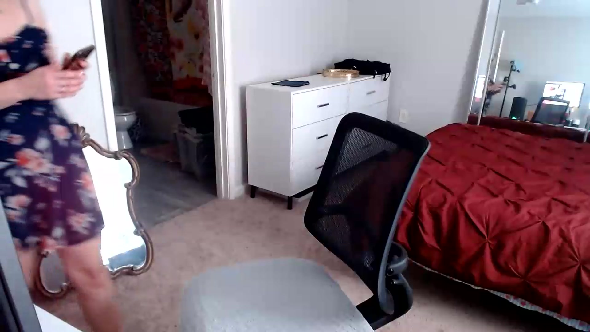 Gallery image thumbnail from TheFuckFairy's myfreecams stream on, 08/05/2026, 15:09 image 17 of 20