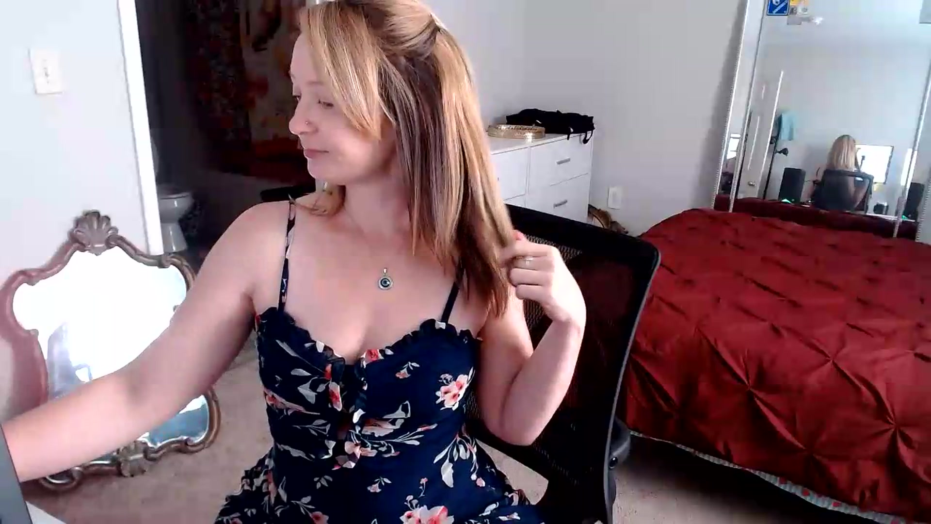 Gallery image thumbnail from TheFuckFairy's myfreecams stream on, 08/05/2026, 15:09 image 7 of 20