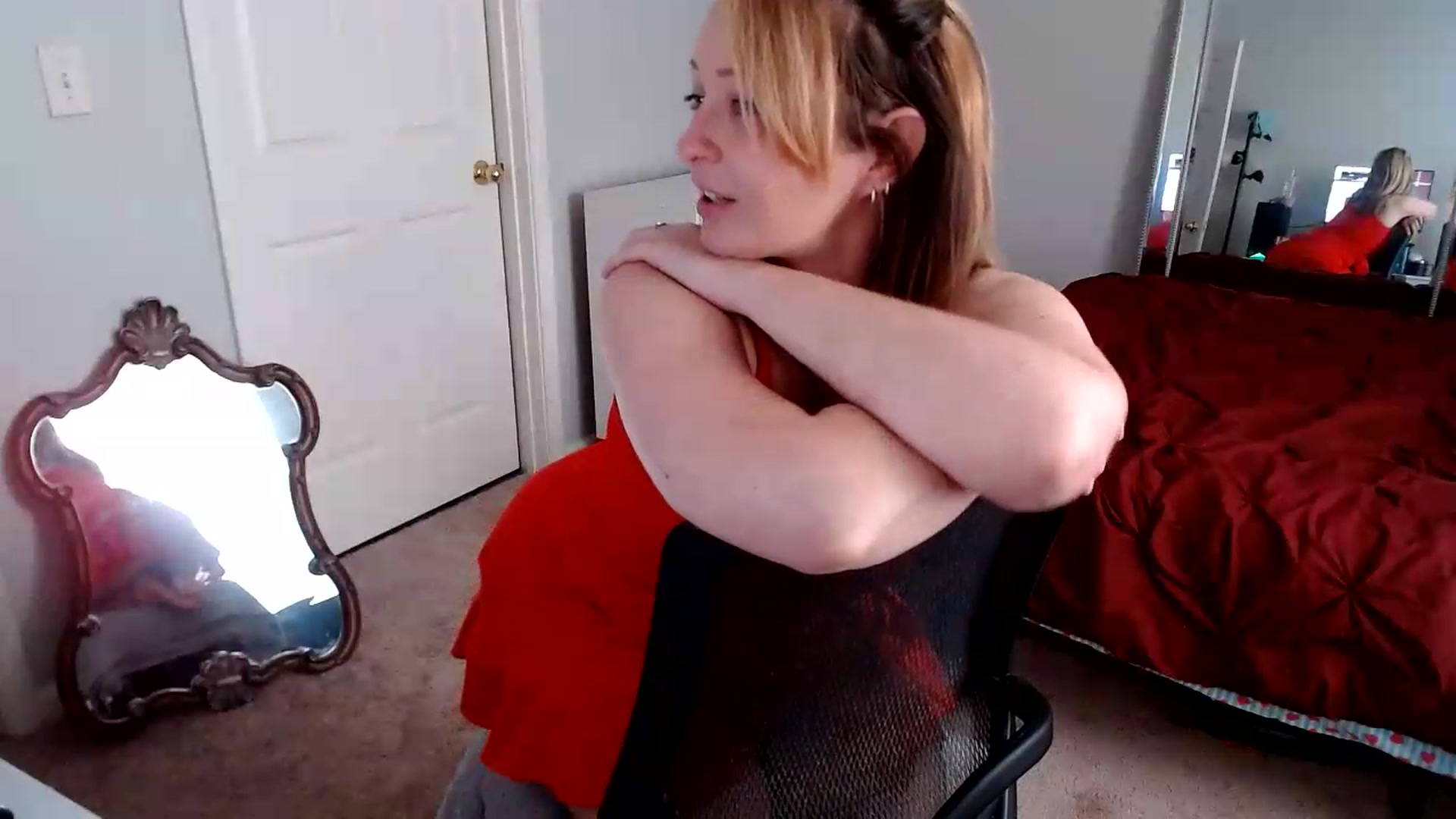 Gallery image thumbnail from TheFuckFairy's myfreecams stream on, 08/06/2026, 15:31 image 20 of 20