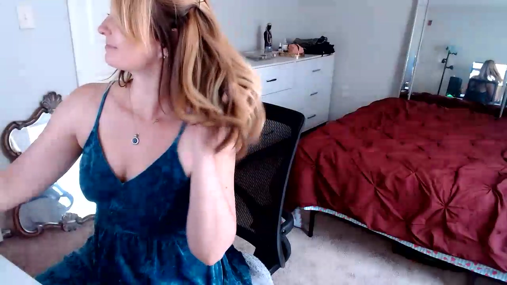 Gallery image thumbnail from TheFuckFairy's myfreecams stream on, 08/09/2026, 17:03 image 18 of 20