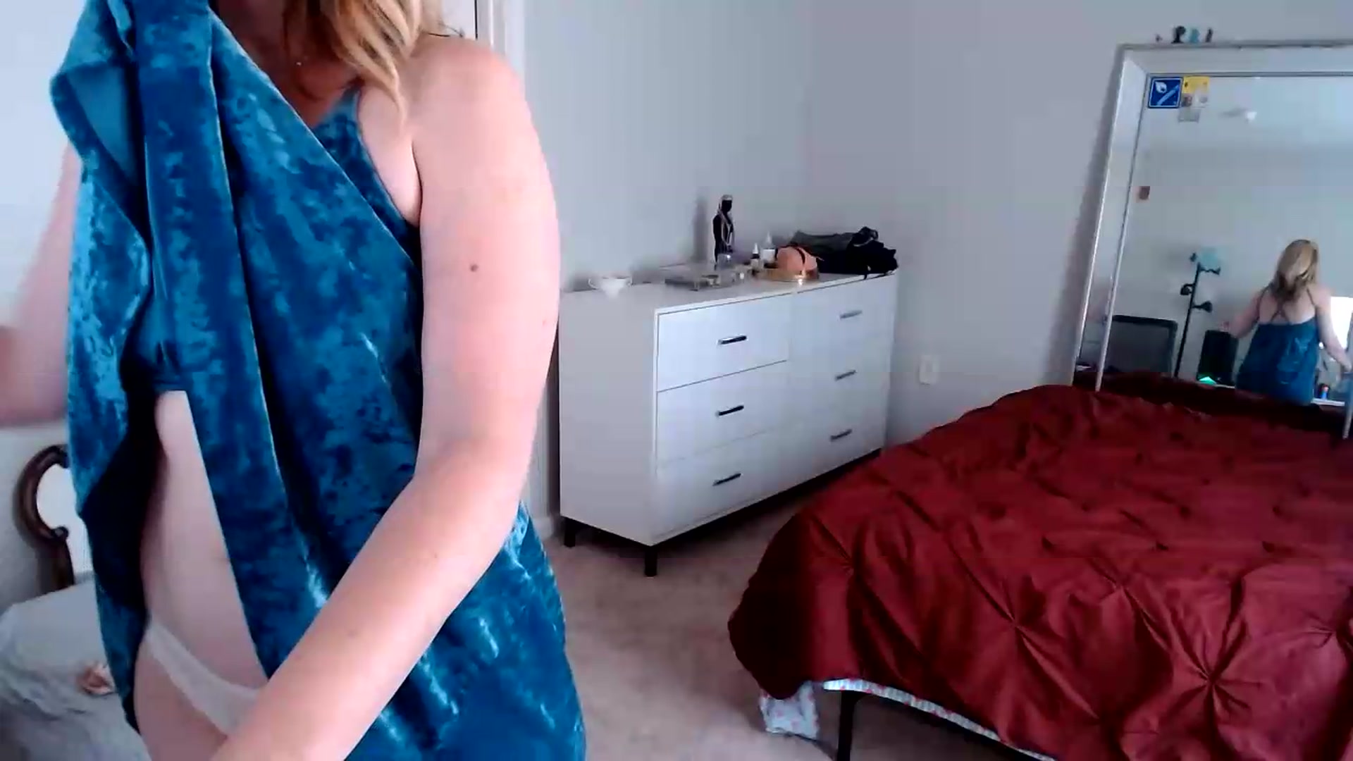 Gallery image thumbnail from TheFuckFairy's myfreecams stream on, 08/09/2026, 17:03 image 10 of 20
