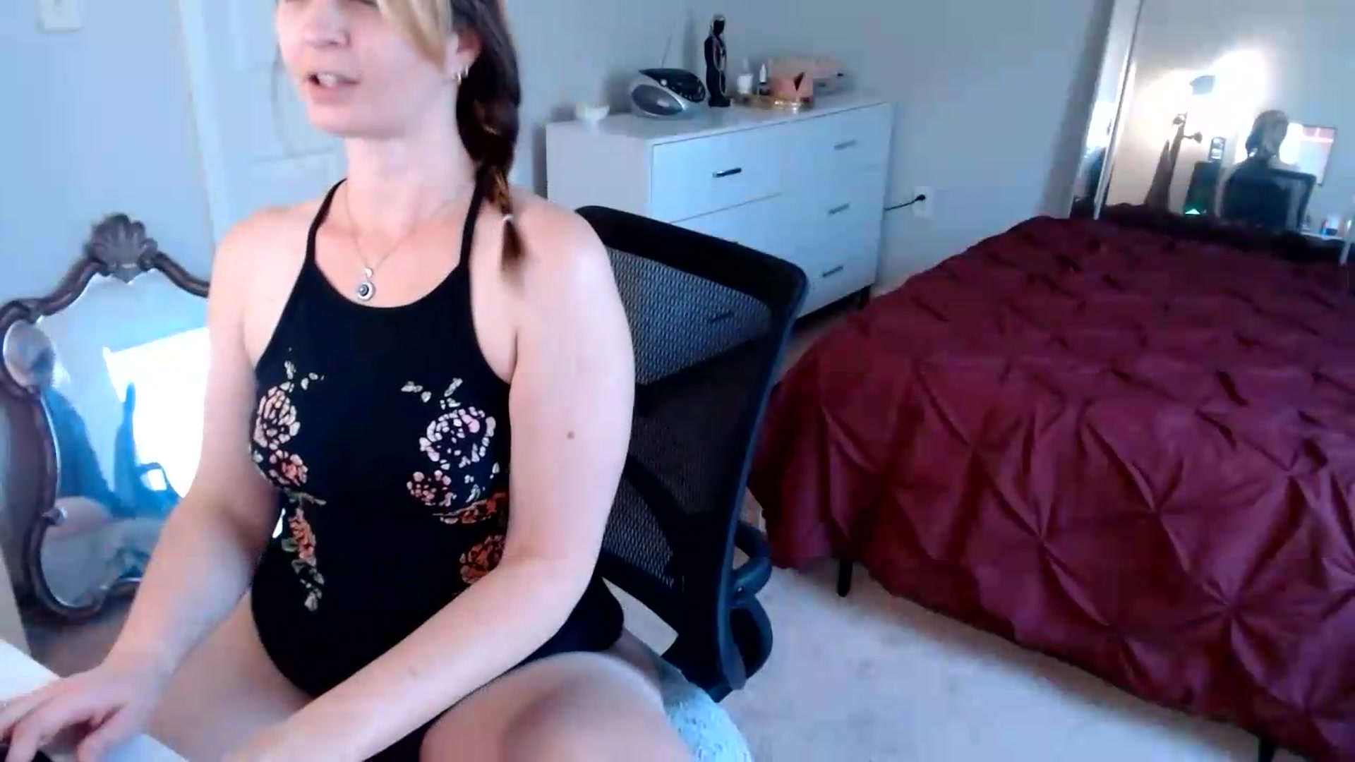Gallery image thumbnail from TheFuckFairy's myfreecams stream on, 08/23/2026, 18:28 image 8 of 20