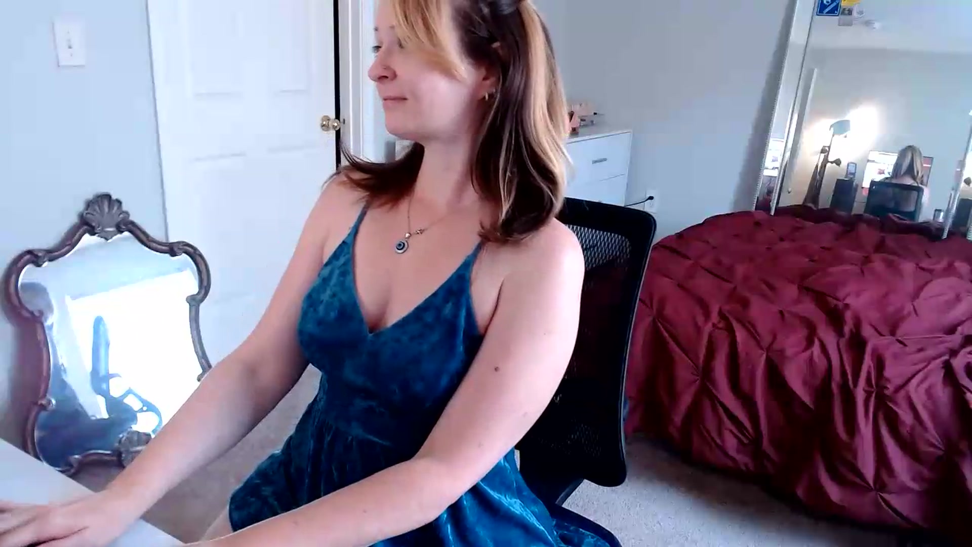Gallery image thumbnail from TheFuckFairy's myfreecams stream on, 08/26/2026, 18:18 image 6 of 20
