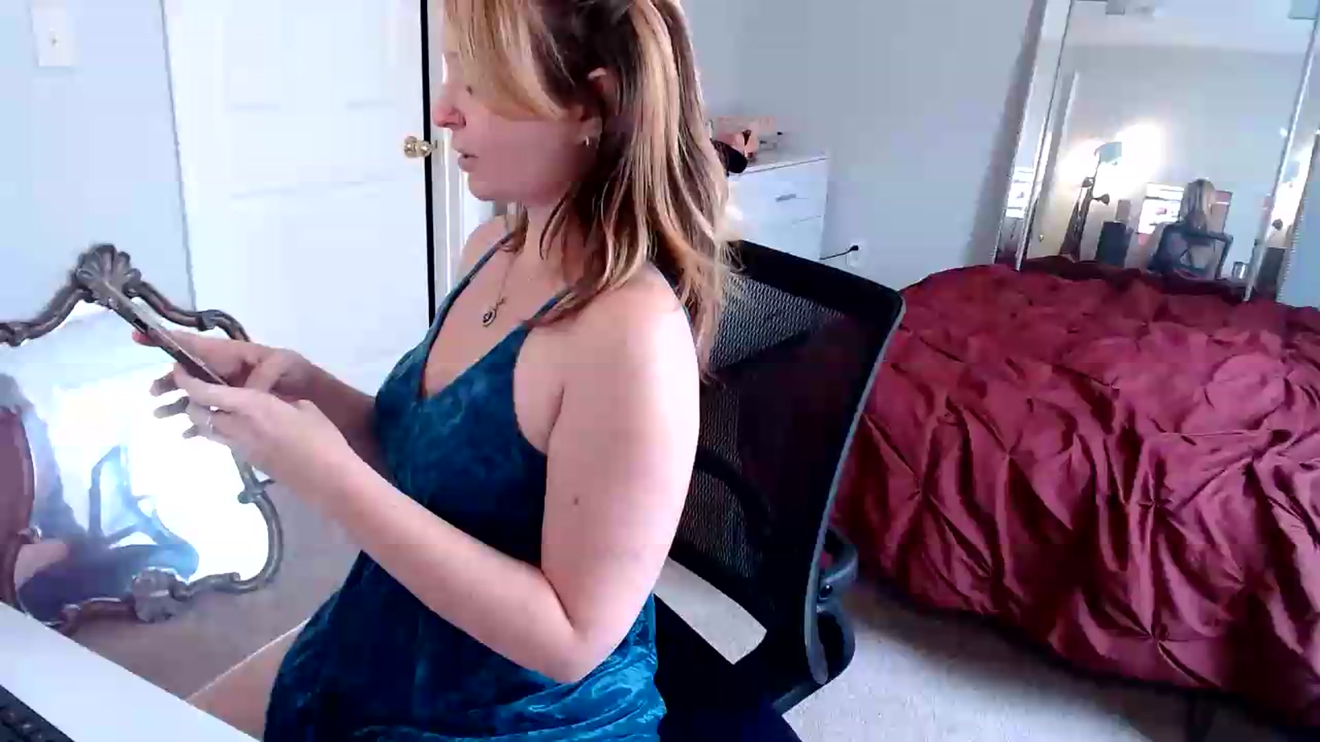 Gallery image thumbnail from TheFuckFairy's myfreecams stream on, 08/26/2026, 18:18 image 1 of 20