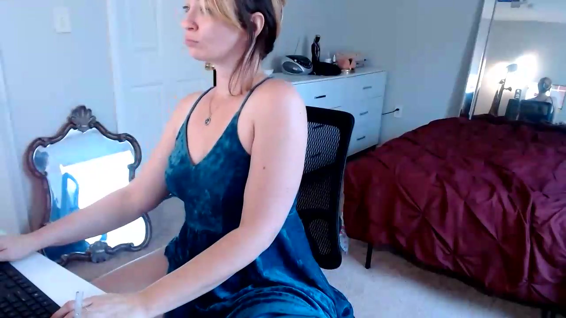 Gallery image thumbnail from TheFuckFairy's myfreecams stream on, 08/26/2026, 18:18 image 4 of 20