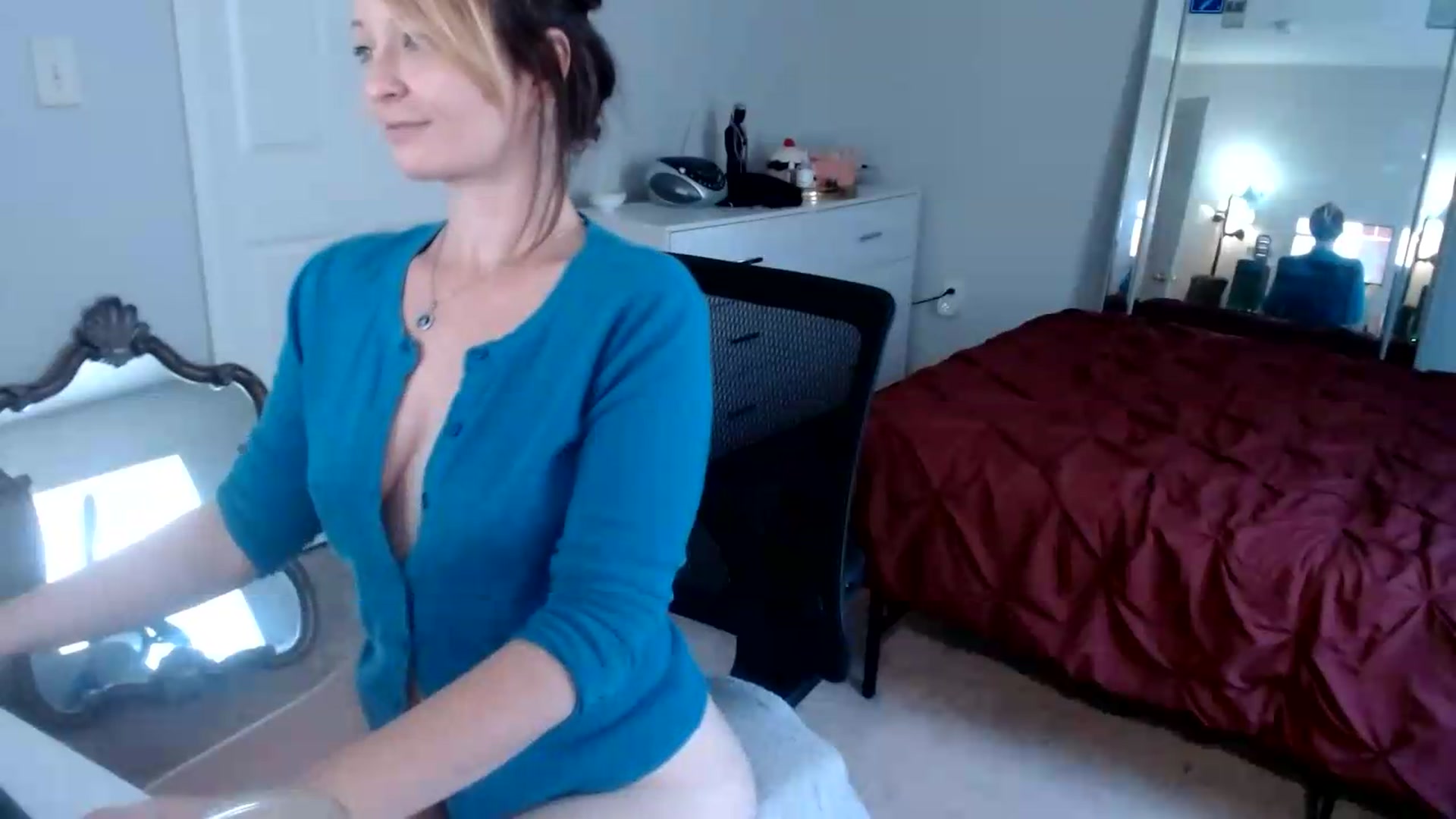 Gallery image thumbnail from TheFuckFairy's myfreecams stream on, 09/02/2026, 17:20 image 8 of 20