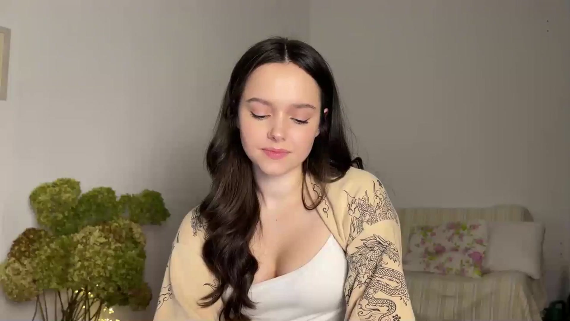 Gallery image thumbnail from TheGirl_'s myfreecams stream on, 10/22/2023, 03:05 image 4 of 20