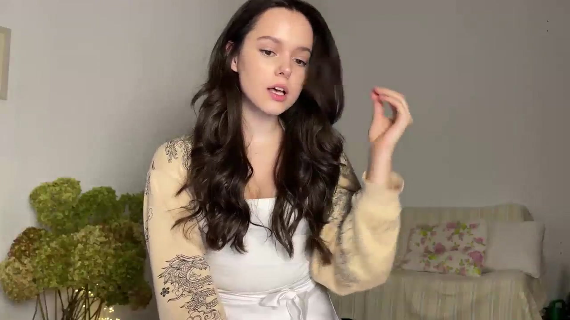 Gallery image thumbnail from TheGirl_'s myfreecams stream on, 10/22/2023, 03:55 image 6 of 20