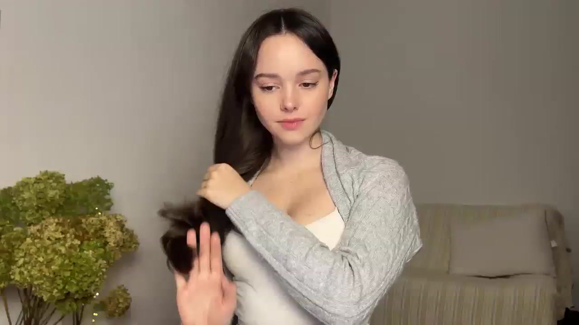 Gallery image thumbnail from TheGirl_'s myfreecams stream on, 11/03/2023, 24:31 image 13 of 20