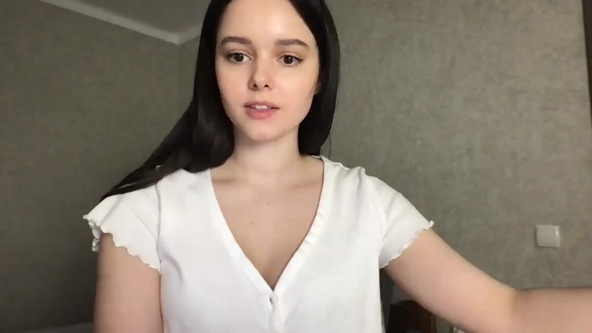 Gallery image thumbnail from TheGirl_'s myfreecams stream on, 01/23/2024, 24:35 image 7 of 20