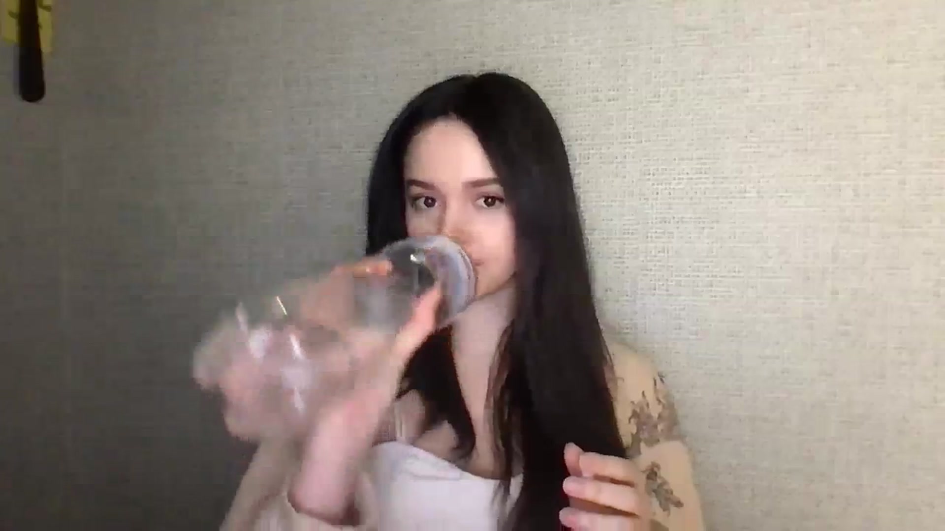 Gallery image thumbnail from TheGirl_'s myfreecams stream on, 03/15/2024, 01:58 image 7 of 20