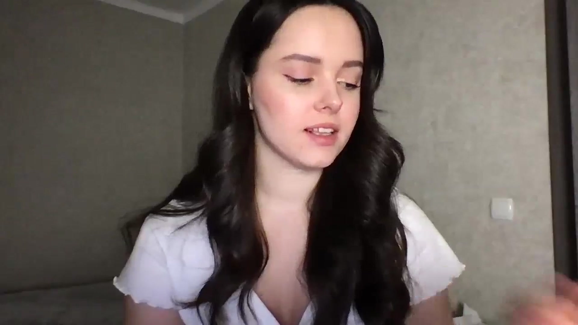 Gallery image thumbnail from TheGirl_'s myfreecams stream on, 03/22/2024, 01:11 image 6 of 20