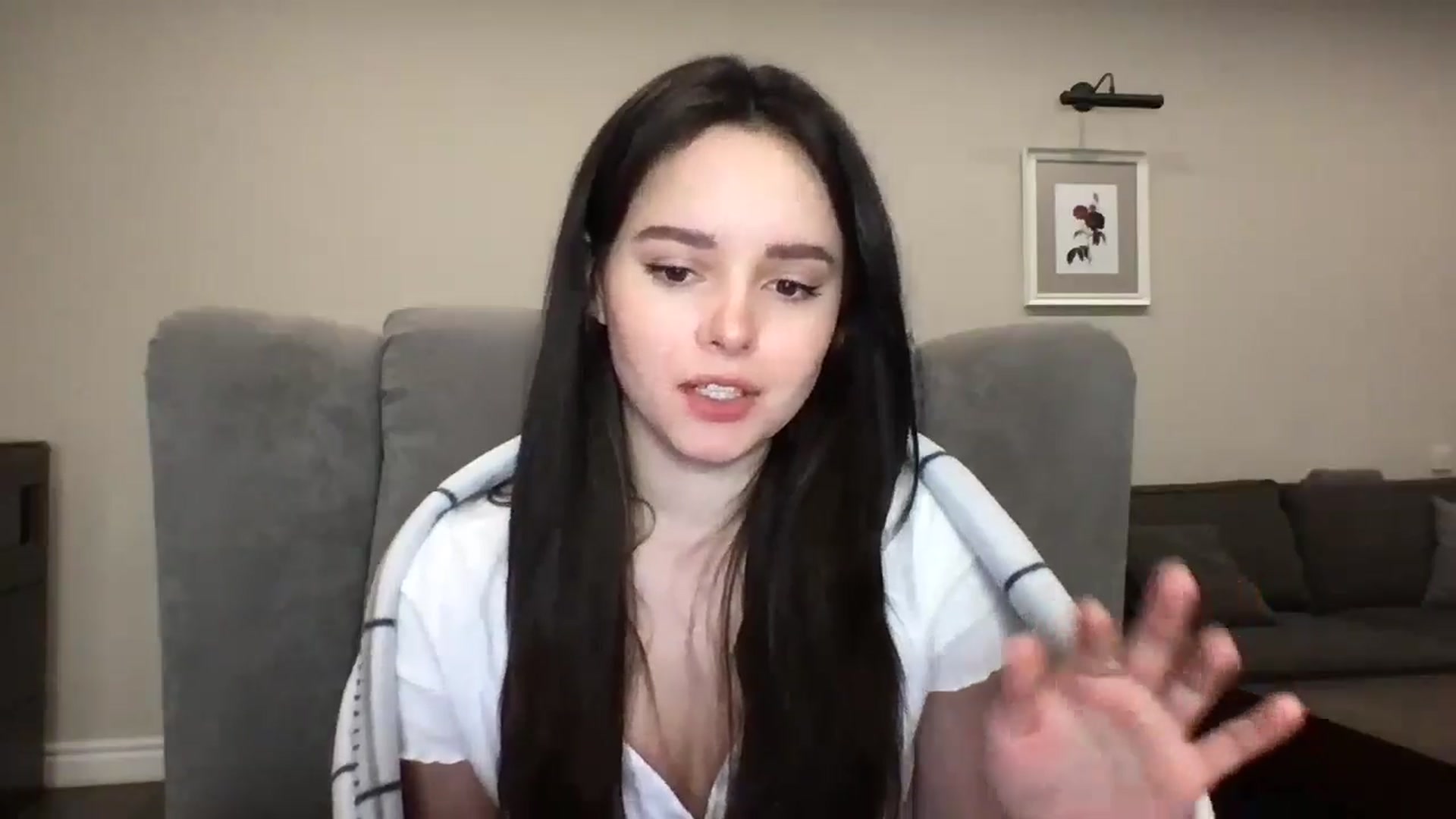 Gallery image thumbnail from TheGirl_'s myfreecams stream on, 04/28/2024, 23:07 image 18 of 20