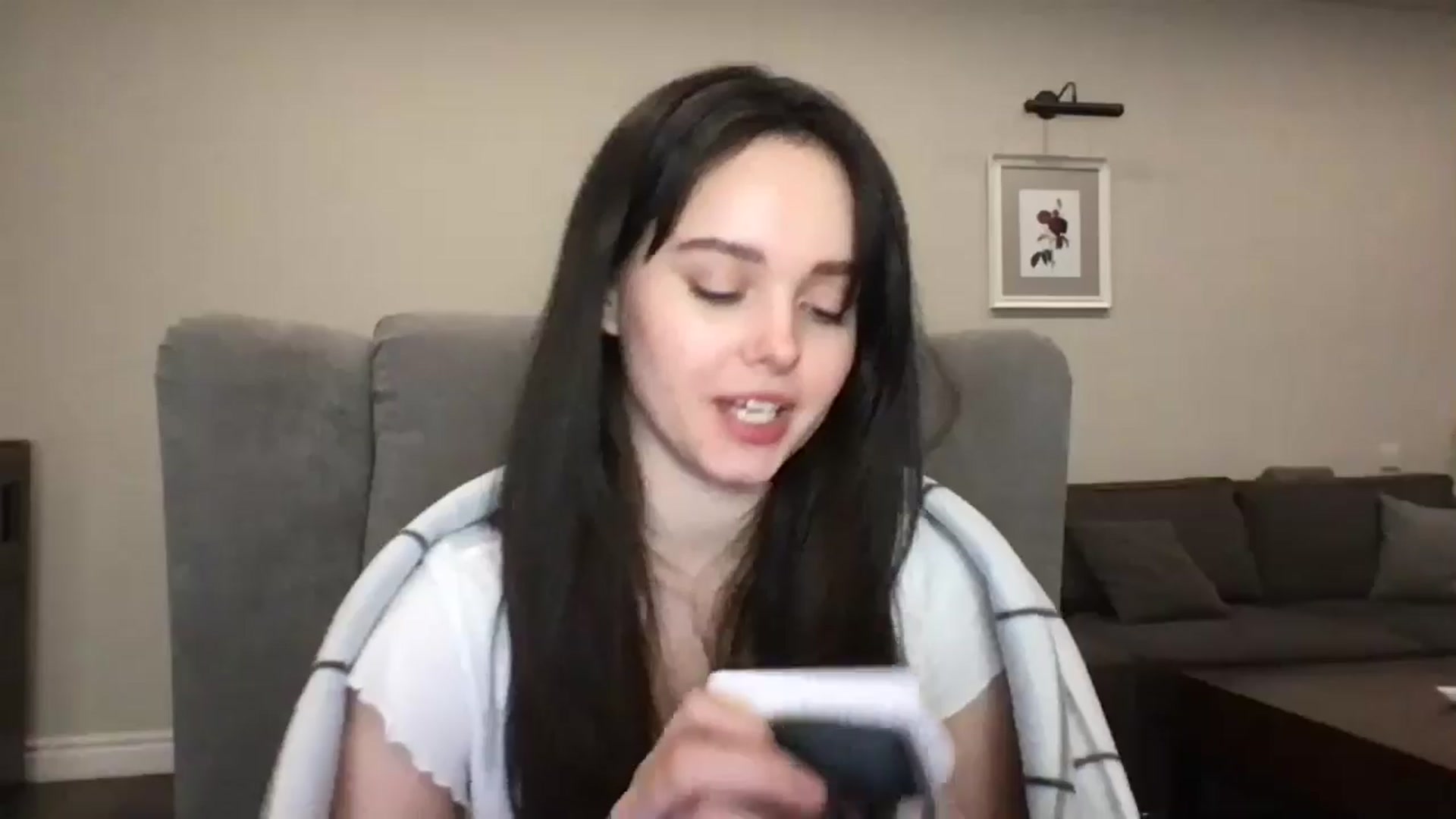 Gallery image thumbnail from TheGirl_'s myfreecams stream on, 04/28/2024, 23:07 image 10 of 20