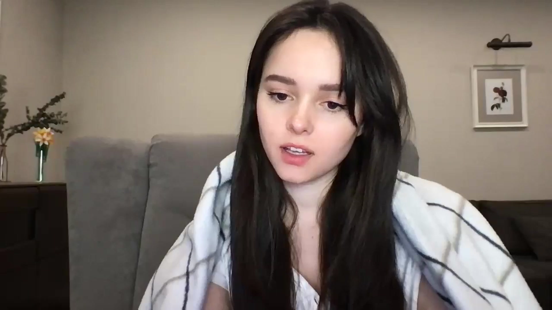 Gallery image thumbnail from TheGirl_'s myfreecams stream on, 04/28/2024, 23:41 image 11 of 20