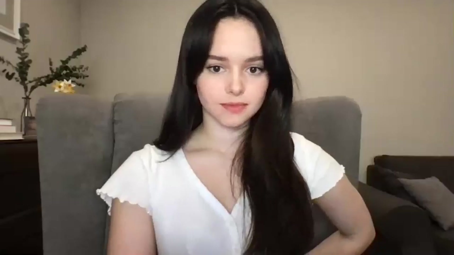 Gallery image thumbnail from TheGirl_'s myfreecams stream on, 05/02/2024, 23:51 image 3 of 20