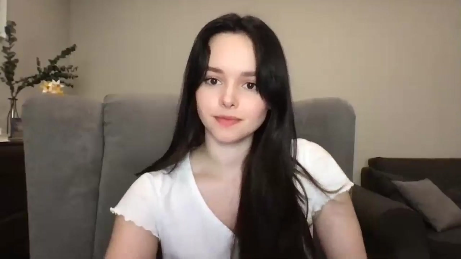 Gallery image thumbnail from TheGirl_'s myfreecams stream on, 05/02/2024, 23:51 image 11 of 20