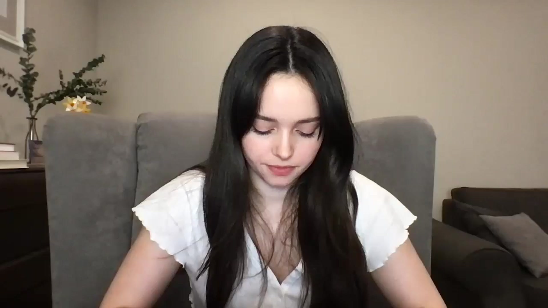Gallery image thumbnail from TheGirl_'s myfreecams stream on, 05/02/2024, 23:51 image 5 of 20