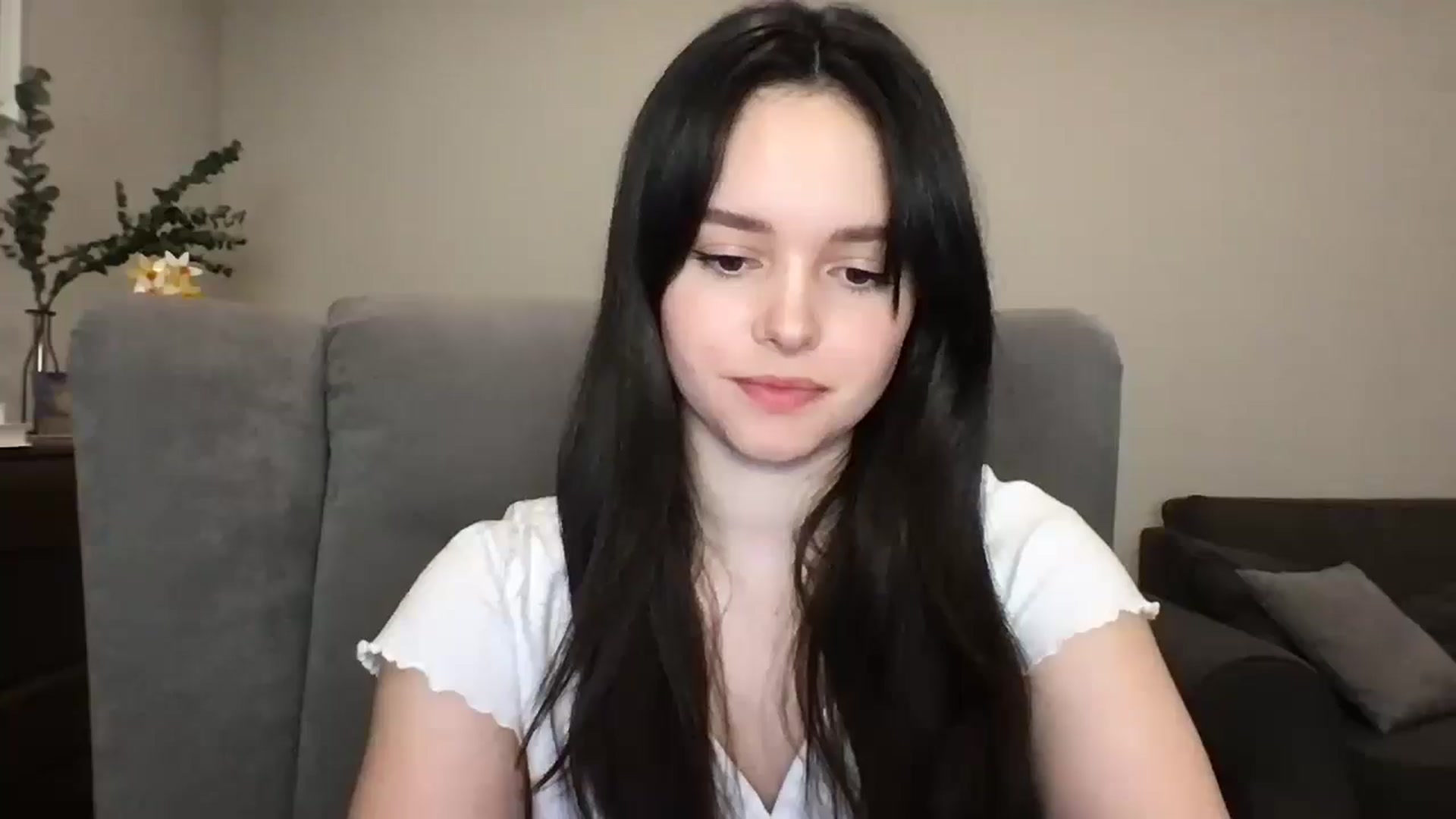 Gallery image thumbnail from TheGirl_'s myfreecams stream on, 05/02/2024, 23:51 image 9 of 20