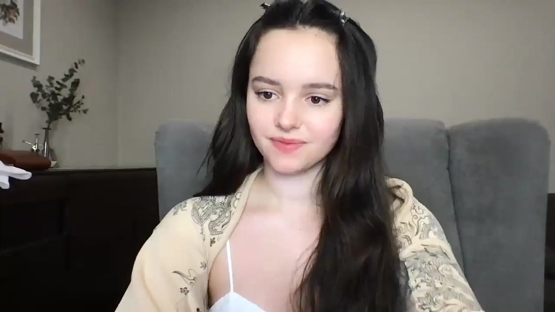 Gallery image thumbnail from TheGirl_'s myfreecams stream on, 05/26/2024, 23:18 image 18 of 20