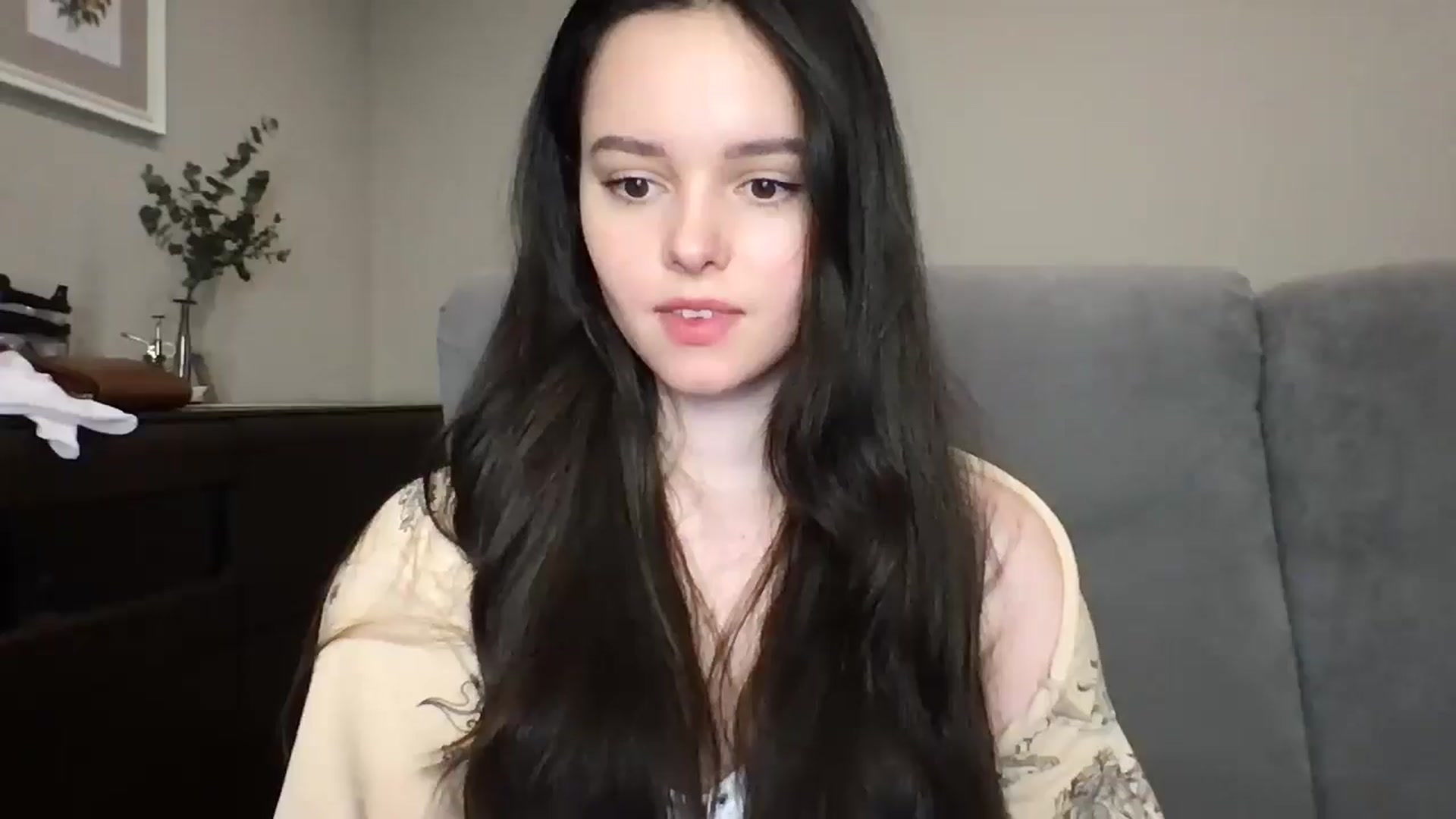 Gallery image thumbnail from TheGirl_'s myfreecams stream on, 05/26/2024, 23:39 image 5 of 20