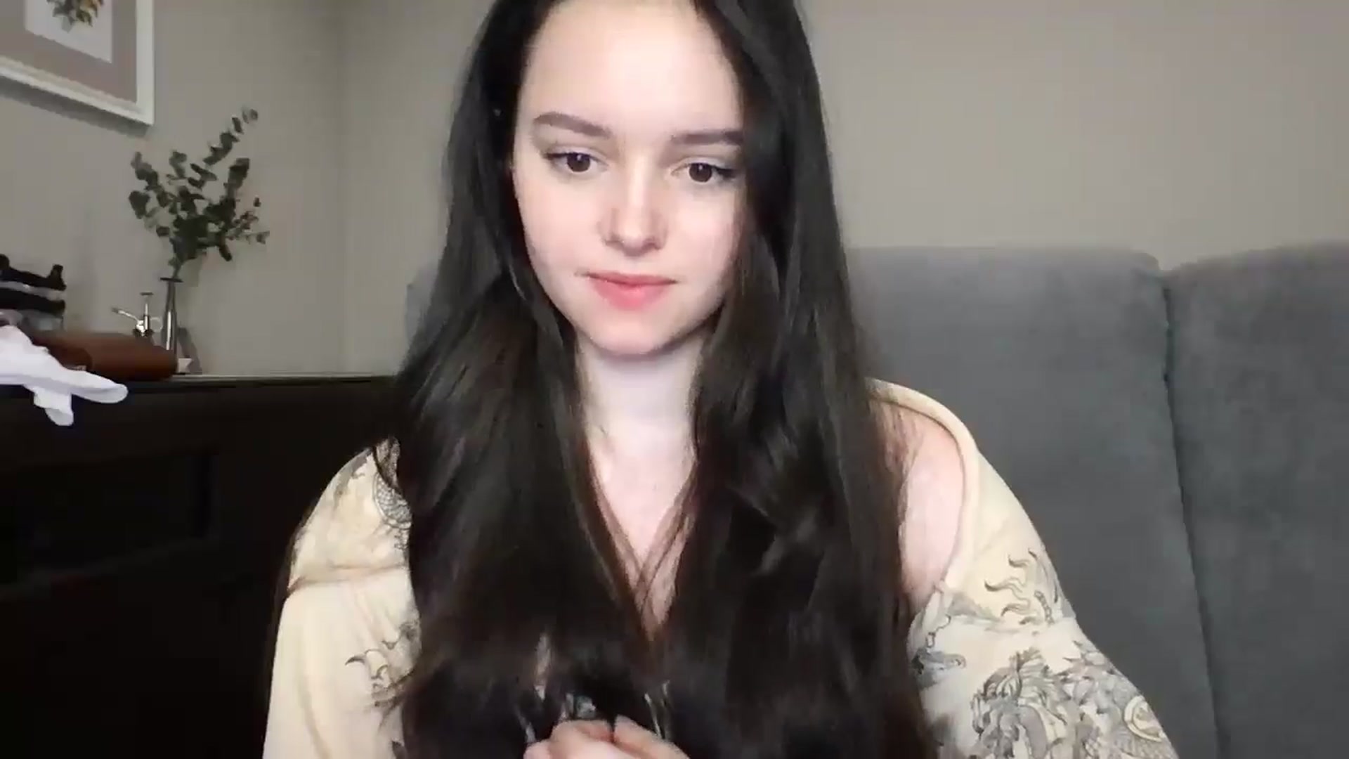 Gallery image thumbnail from TheGirl_'s myfreecams stream on, 05/26/2024, 23:39 image 4 of 20