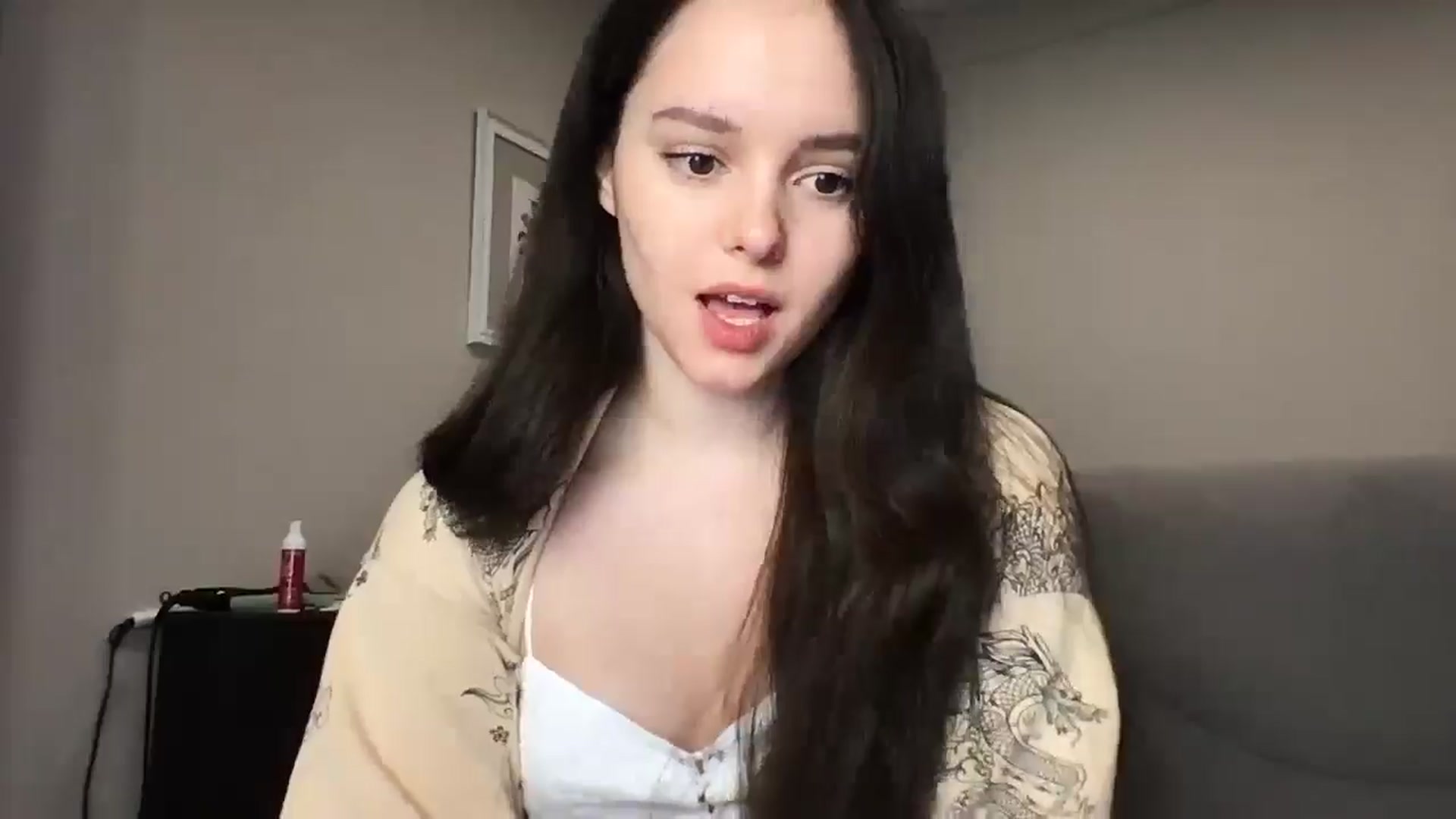 Gallery image thumbnail from TheGirl_'s myfreecams stream on, 05/27/2024, 02:18 image 12 of 20