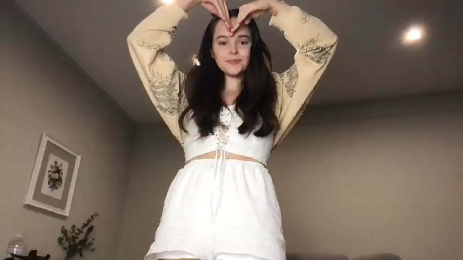 Gallery image thumbnail from TheGirl_'s myfreecams stream on, 05/28/2024, 23:54 image 3 of 20