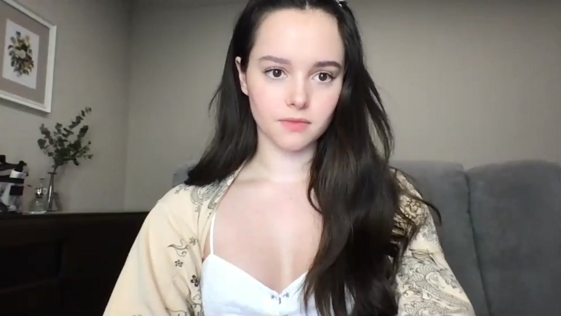 Gallery image thumbnail from TheGirl_'s myfreecams stream on, 05/28/2024, 23:54 image 16 of 20