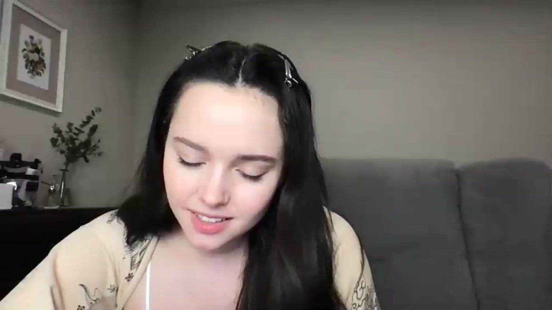 Gallery image thumbnail from TheGirl_'s myfreecams stream on, 05/28/2024, 23:54 image 10 of 20